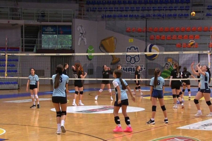 U Nišu počelo Državno školsko prvenstvo u odbojci