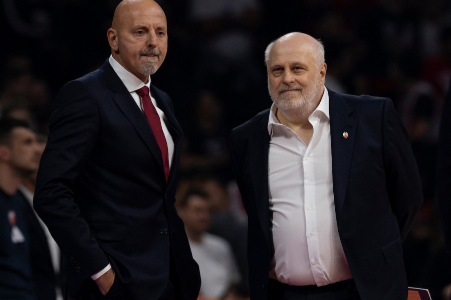 ZVEZDA URUČILA OTKAZ TRENERU! Šokantna vest pred duel s Barselonom!