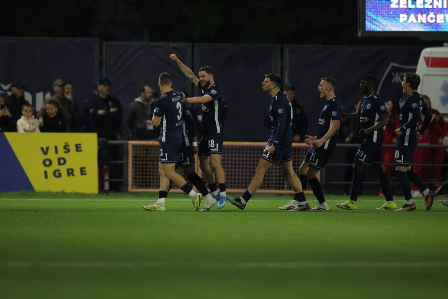 POLUVREME U PANČEVU! Železničar vodi protiv Zvezde!