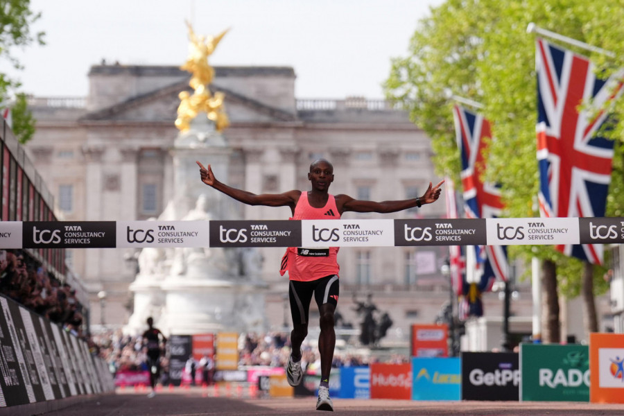 ISTORIJA JE ISPISANA: Oboren svetski rekord na londonskom maratonu, nećete verovati za koliko je istrčao Save