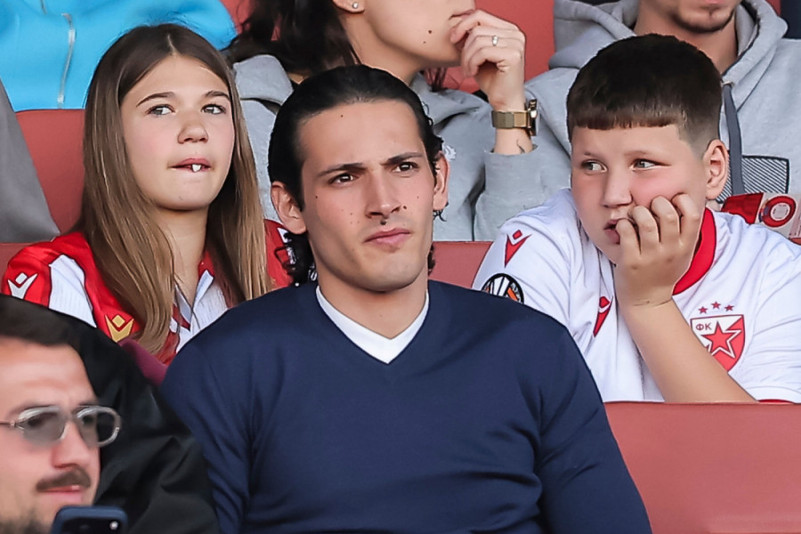 POMNO PRATI ZVEZDU: Mihin sin na derbiju - nećete verovati s kim je došao