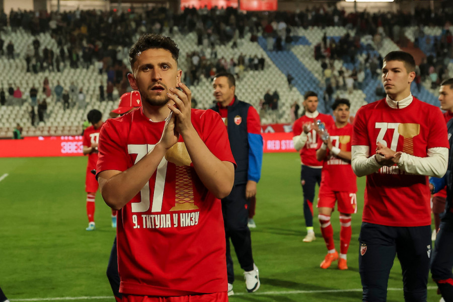 URNEBESAN INTERVJU: Veljković davao izjavu, Arnautović dobacivao (VIDEO)