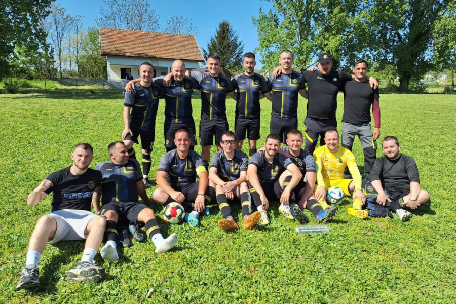 PRVA MEČ LOPTA PRETVORENA U ISTORIJU: Bobovo sanja viši rang na svom terenu sledeće sezone!