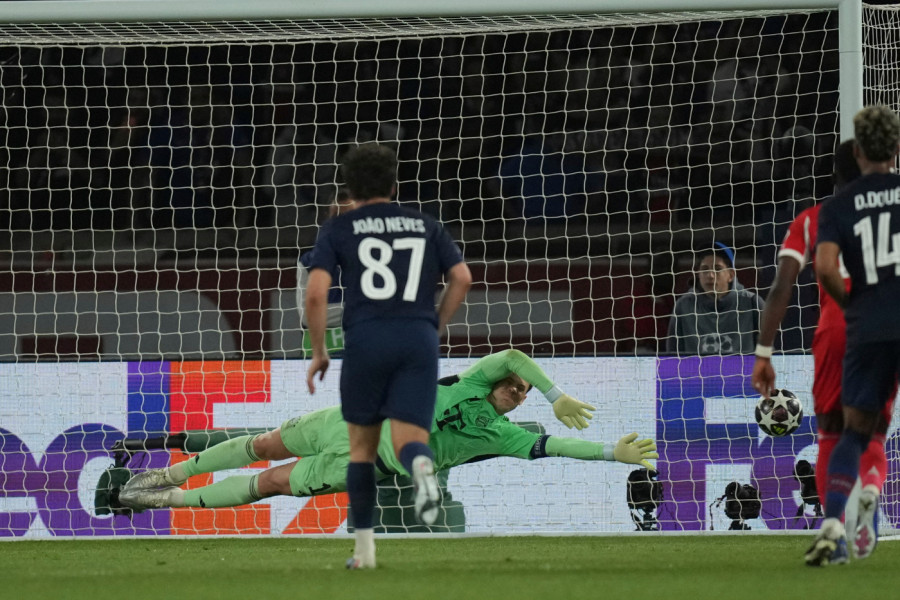 BRUKA VELIKOG GOLMANA! Podatak za nevericu, Nojer nije mogao da padne na niže grane!