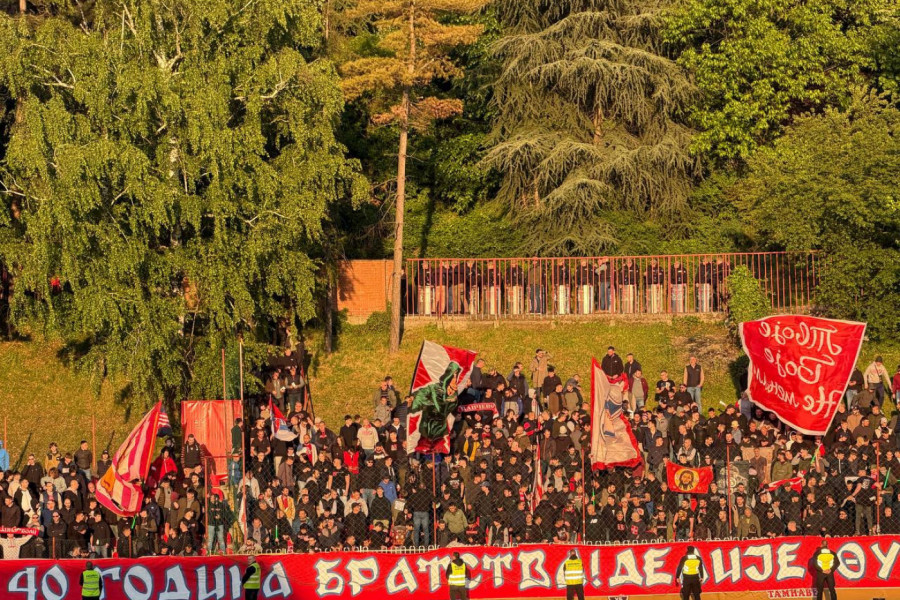 MOĆNA PORUKA DELIJA NA UBU! Ovaj transparent uoči meča sa Jedinstvom svi moraju da vide! (FOTO)