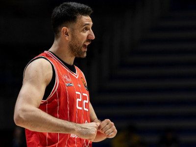 Strašni Micić i Ledej: Virtus prokockao plus 13, Hapoel bacio na pod Italijane