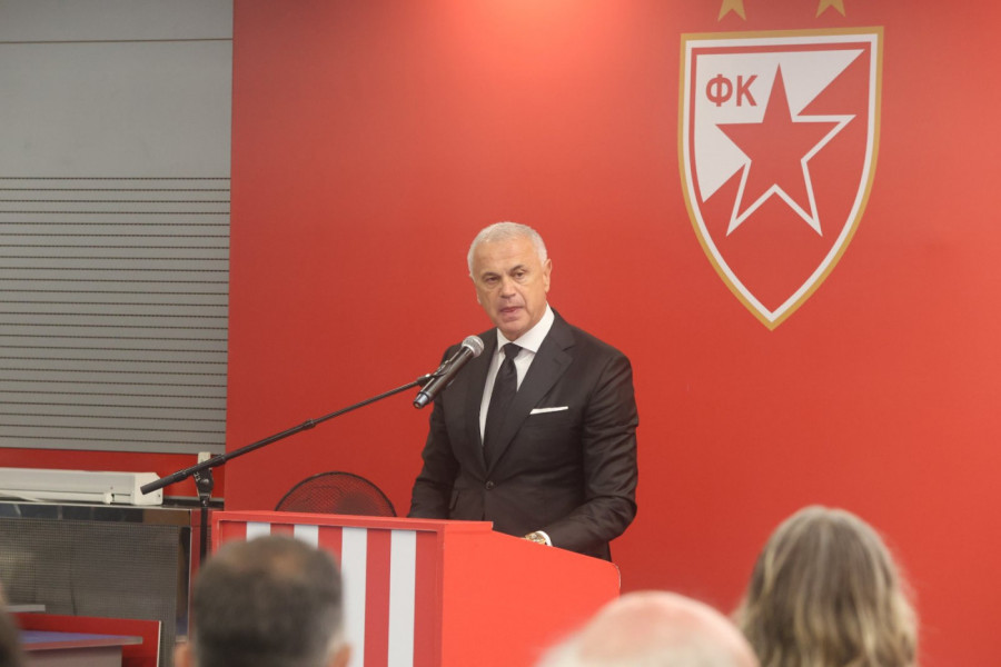 "SNOVE ZVEZDAŠA JE PRETVARAO U REALNOST": Terzićev emotivan govor na Cveletovoj komemoraciji! (VIDEO)