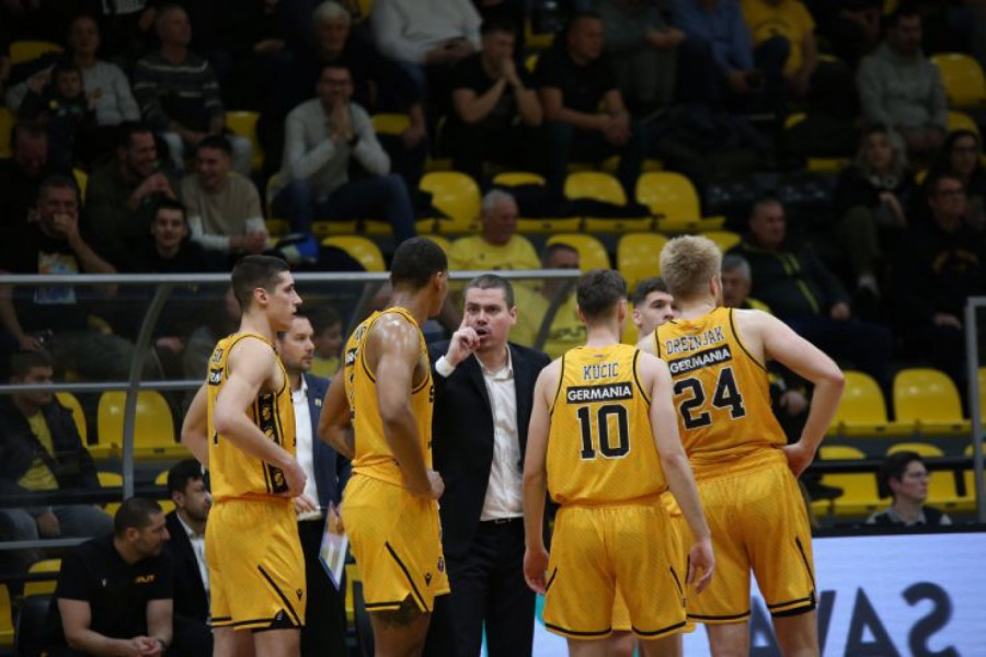 NIJE SVE TAKO CRNO! Slavni klub ispao iz ABA lige - Hrvat stao uz rame sa NBA legendom! (VIDEO)