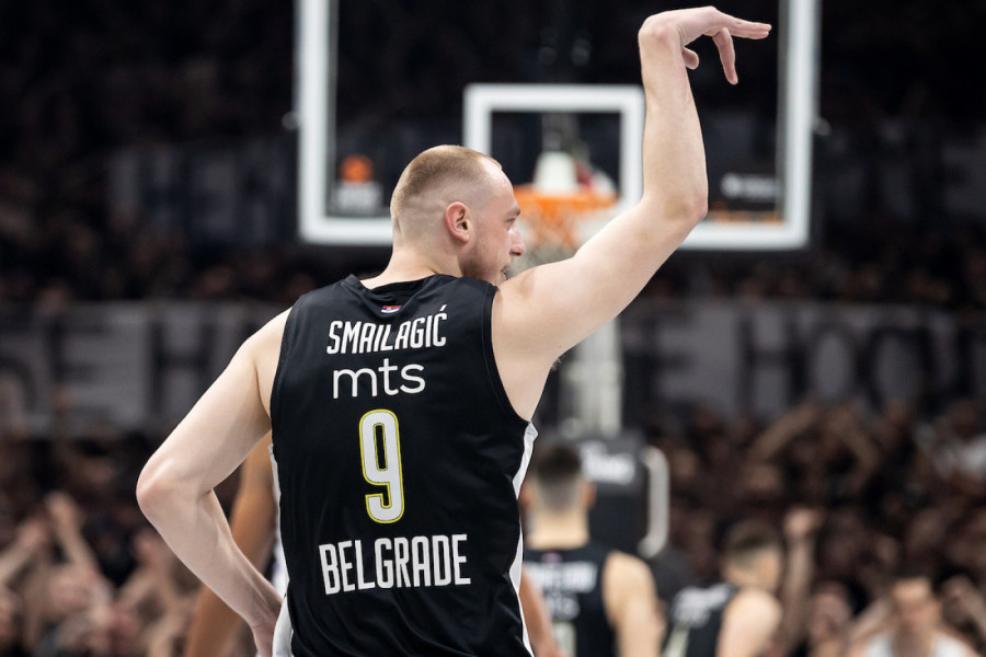 TOTALNI PREOKRET: Smailagić se vraća među crno-bele!