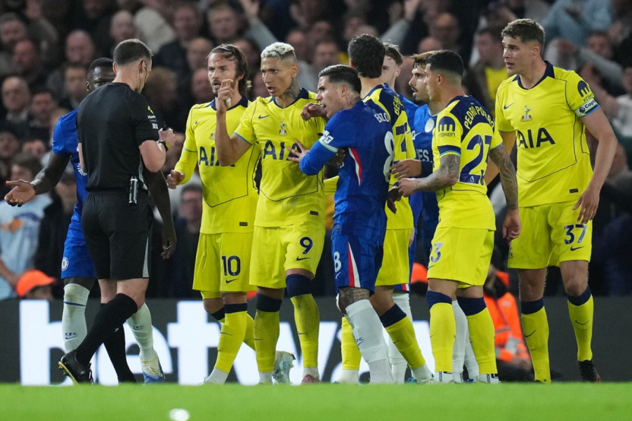 ZANIMLJIV DERBI LONDONA! Totenhem gurnut na ivicu - Čelsi još uvek sanja Evropu! (VIDEO)