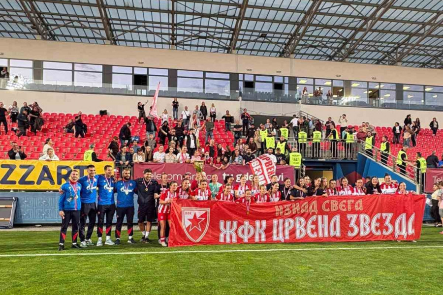 ZVEZDA PONOVO NAJBOLJA: Nova dupla kruna u vitrini