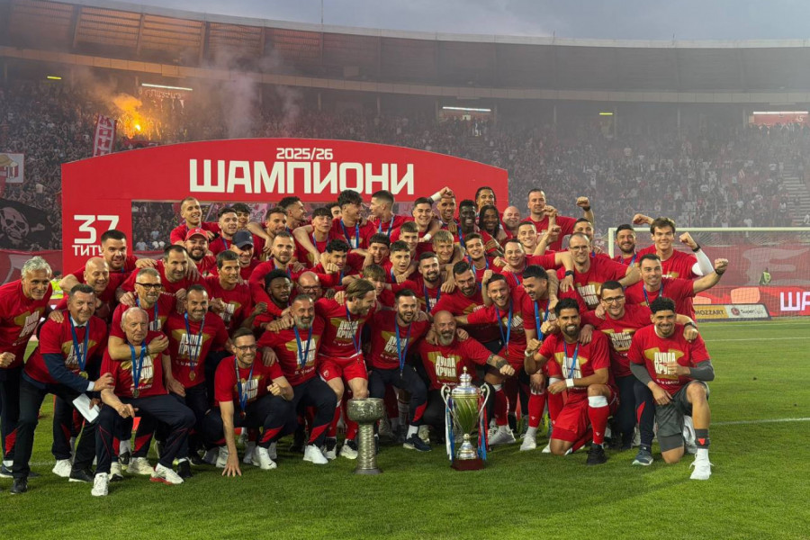 SPEKTAKL NA MARAKANI: Crvena zvezda stigla do 37. titule - pogledajte ko je podigao trofej! (VIDEO)
