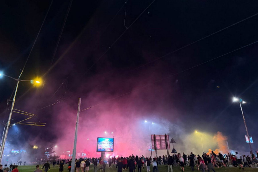 SLAVLJE MOŽE DA POČNE: Veliki broj navijača Crvene zvezde se zaputio ka Kalemegdanu! (VIDEO)