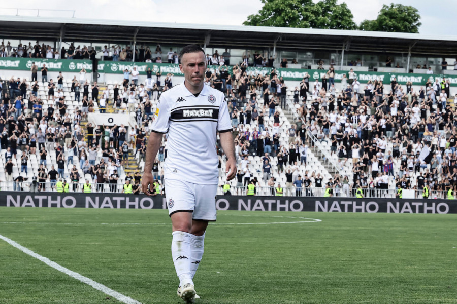 GROBARI ĆE BITI ODUŠEVLJENI! Veličanstveni oproštaj Natha uveličao još jedan miljenik navijača! (FOTO, VIDEO)
