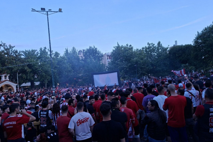 GORI PIREJ! Crveno-bela žurka pred finale Evrolige (VIDEO)