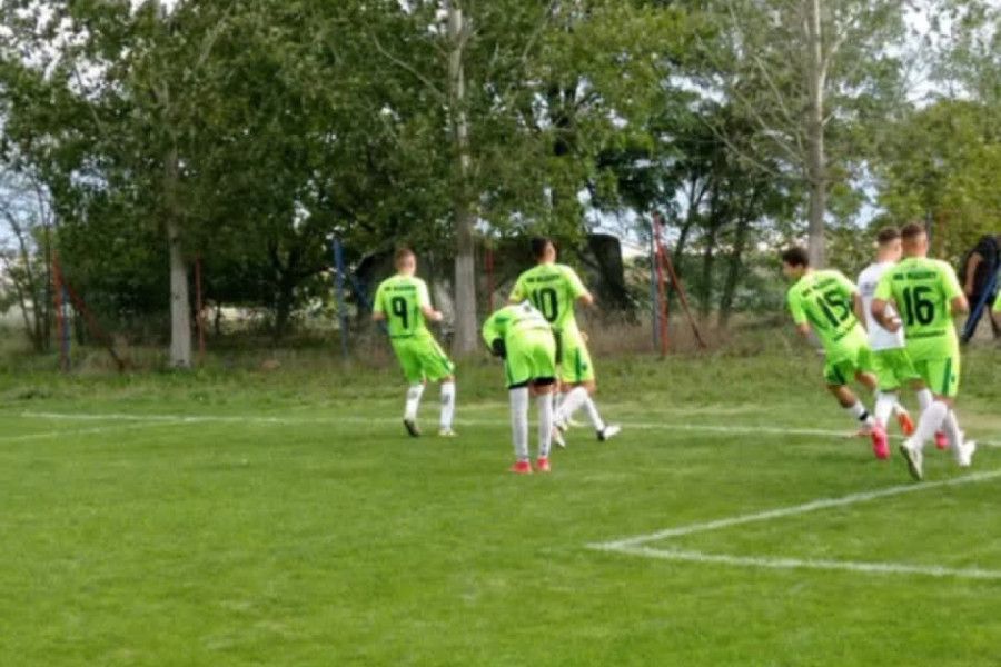 LOKOŠNICA SPREMA ŠAMPANJAC: Mladost sve bliža šampionskom peharu! (VIDEO)