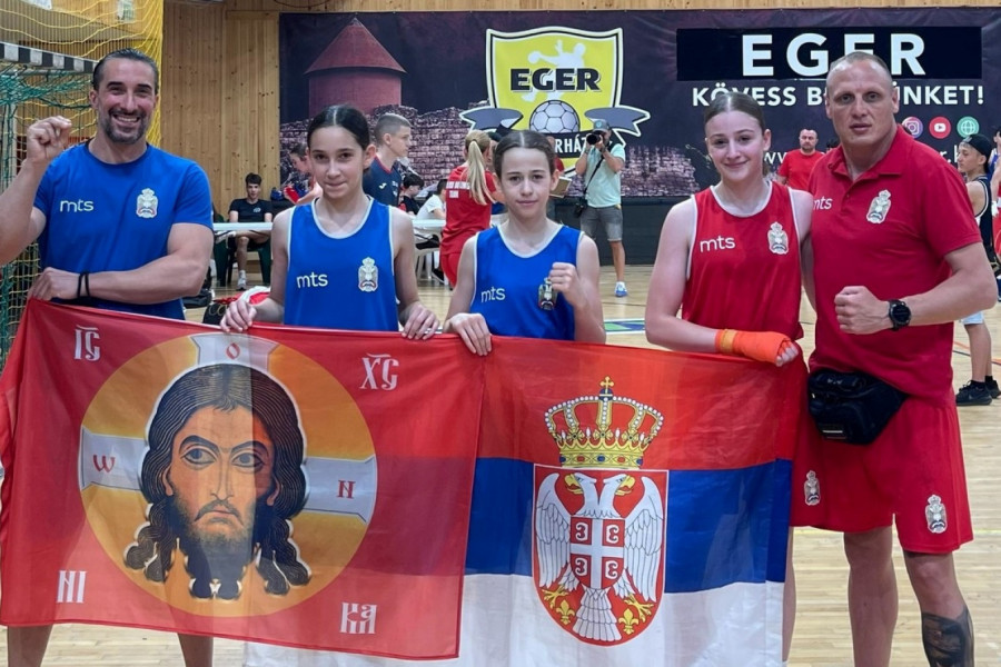DOMINACIJA SRBIJE U MAĐARSKOJ: Tri zlatne medalje za naše mlade bokserke!