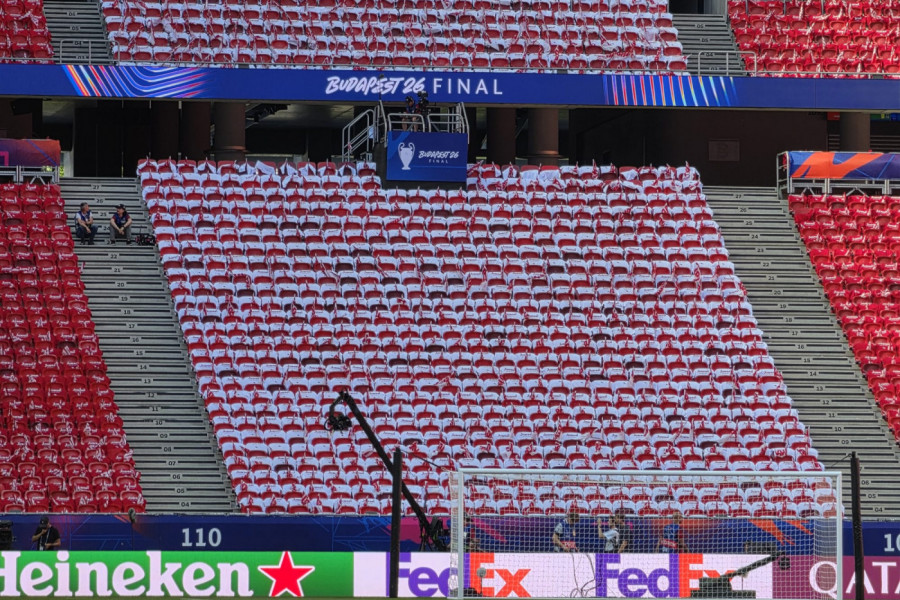 SPORTISSIMO U BUDIMPEŠTI! Spremna koreografija navijača PSŽ - pogledajte kako izgleda (FOTO)
