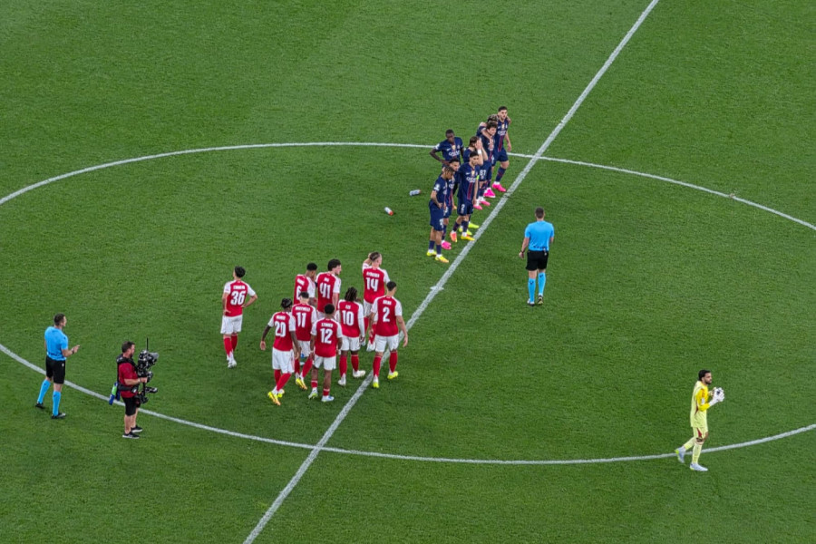 PENALI ZA PAMĆENJE! Pogledajte kako je PSŽ srušio Arsenal i kako je Gabrijel postao tragičar "tobdžija" (VIDEO)
