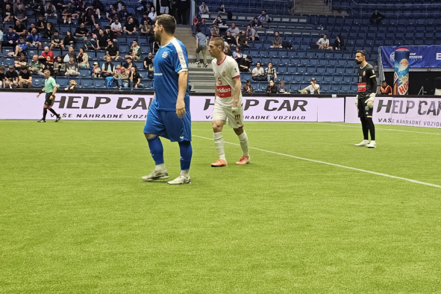 GOLMAN GRČKE PRAVI ČUDA NA GOLU: Srbija napada, ali i dalje ima gol minusa!