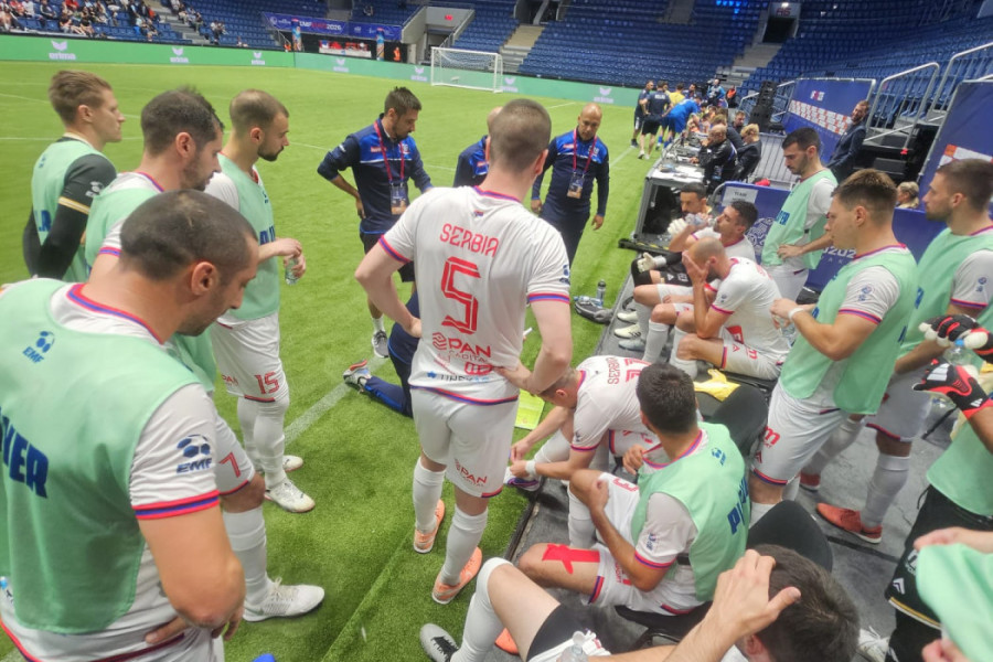 POLUVREME: Srbija dominira, ali sjajni golman Grčke čuva prednost svog tima!