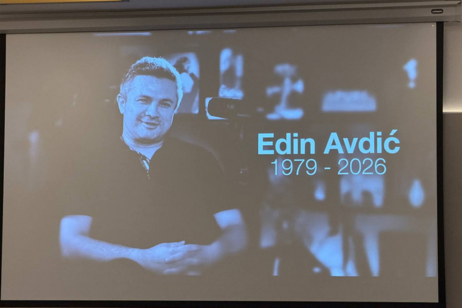 SKUPLJA SE KOŠARKAŠKA ELITA: Dejan Bodiroga stigao na komemoraciju povodom smrti Edina Avdića (FOTO)