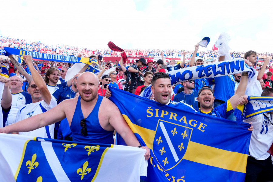 ZAKUVALO SE! Bosanci se sukobili sa redarima - OVO je razlog! (VIDEO)