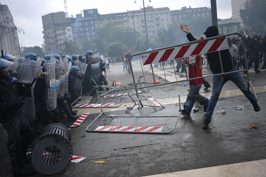GORI MEKSIKO: Žestok okršaj demonstranata i policije tokom Svetskog prvenstva (VIDEO)