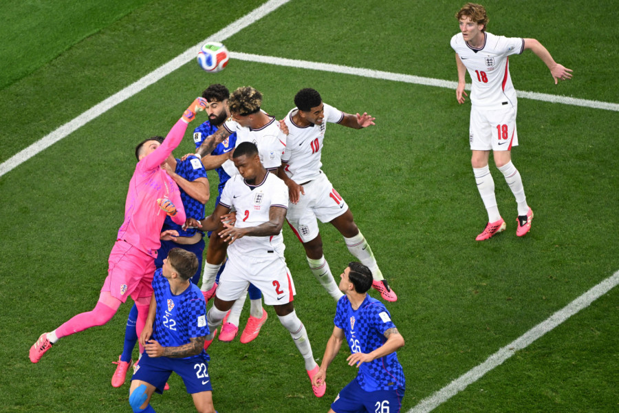 HRVATSKI NAVIJAČI BESNI: Teške kritike za celu ekipu - OSIM ZA NJEGA!