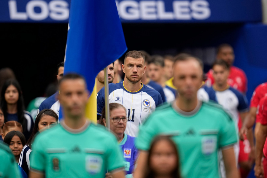 OGLASIO SE EDIN DŽEKO! Evo šta je rekao posle BOLNOG PORAZA BOSNE I HERCEGOVINE!