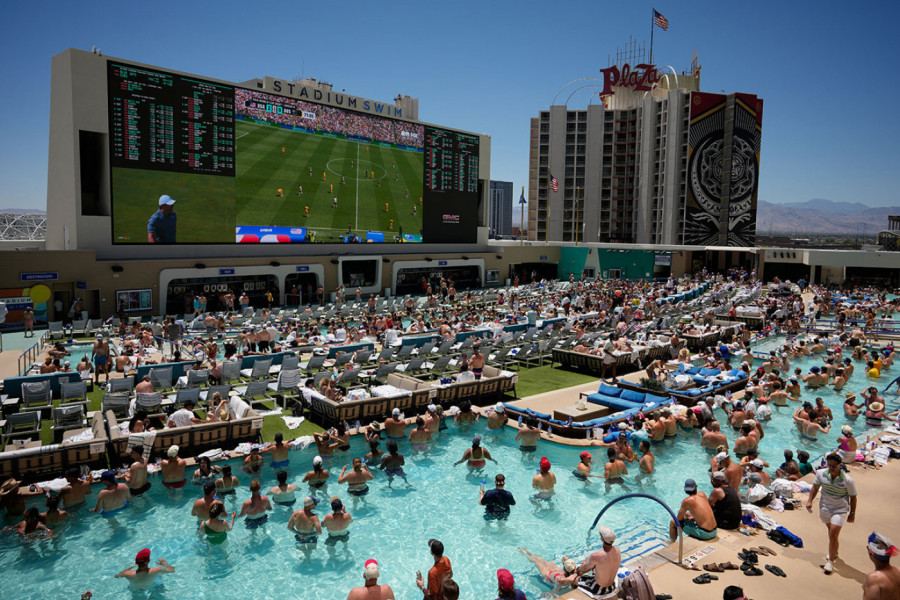 "GRAD POROKA I BLUDA" POSTAO ZAVISNIK OD MUNDIJALA! Las Vegas na "lud" način prati fudbal ovih dana (FOTO/VIDEO)