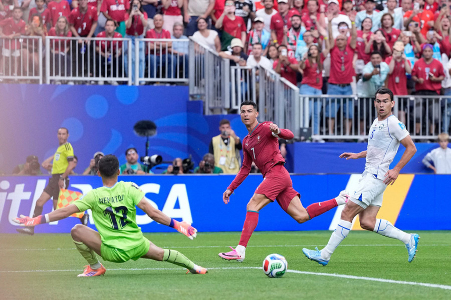 PORTUGAL - UZBEKISTAN: Kristijano Ronaldo dominira, posle silnih golova, sada i autogol! (VIDEO)