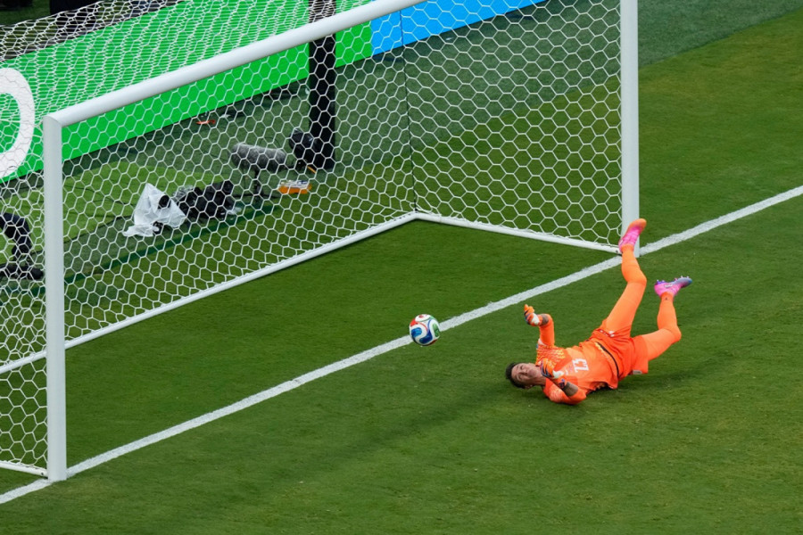 NIJE MU LAKO! Muslera ponovo šokirao svet - pojavila se i "kompilacija" kikseva! (VIDEO)
