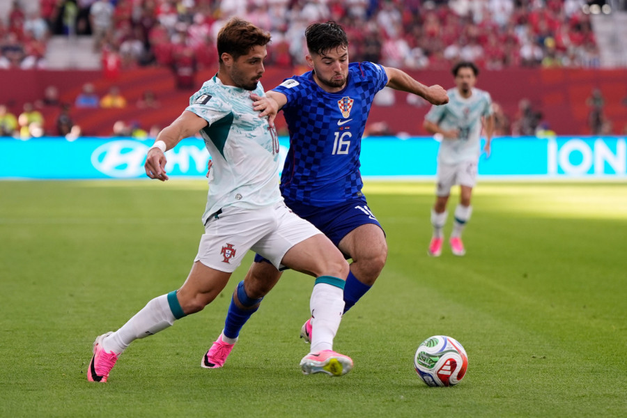 PORTUGAL - HRVATSKA: Au, koliko sreće za "vatrene", Livaković spasio čist gol!