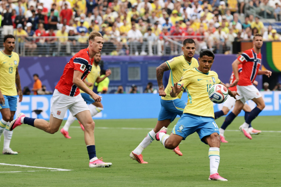 BRAZIL - NORVEŠKA: Skandalozno izveden penal!