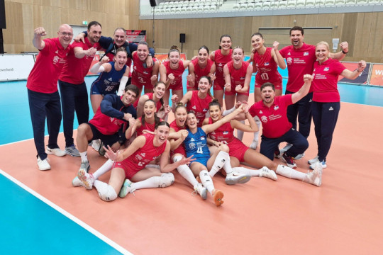 SRBIJA NE BRINE ZA BUDUĆNOST! Mlade odbojkašice pregazile Poljsku za polufinale EP!