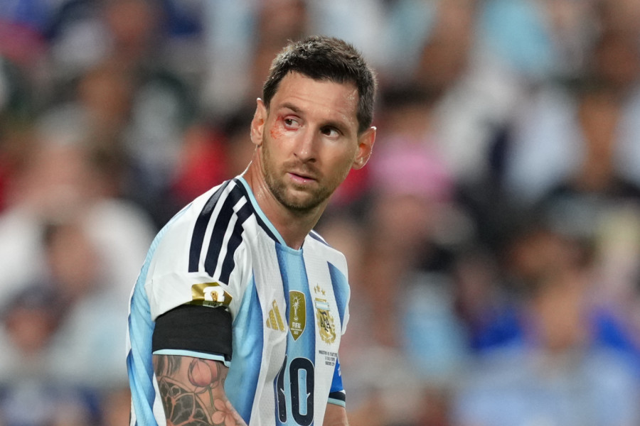 MESI OČITAO BUKVICU SUDIJI! Ovako se Argentinac obratio arbitru!