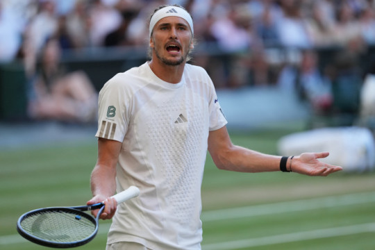 ALEKSANDER ZVEREV RASPLAKAO VIMBLDON! Izgubio finale od Janika Sinera, pa izjavio OVO