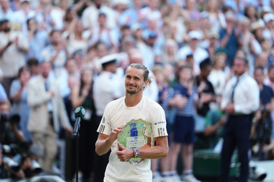 IGRALI FINALE VIMBLDONA, U GLAVI IM NOVAK ĐOKOVIĆ! Prvo Janik Siner, a onda i Aleksander Zverev pričao o Srbinu!