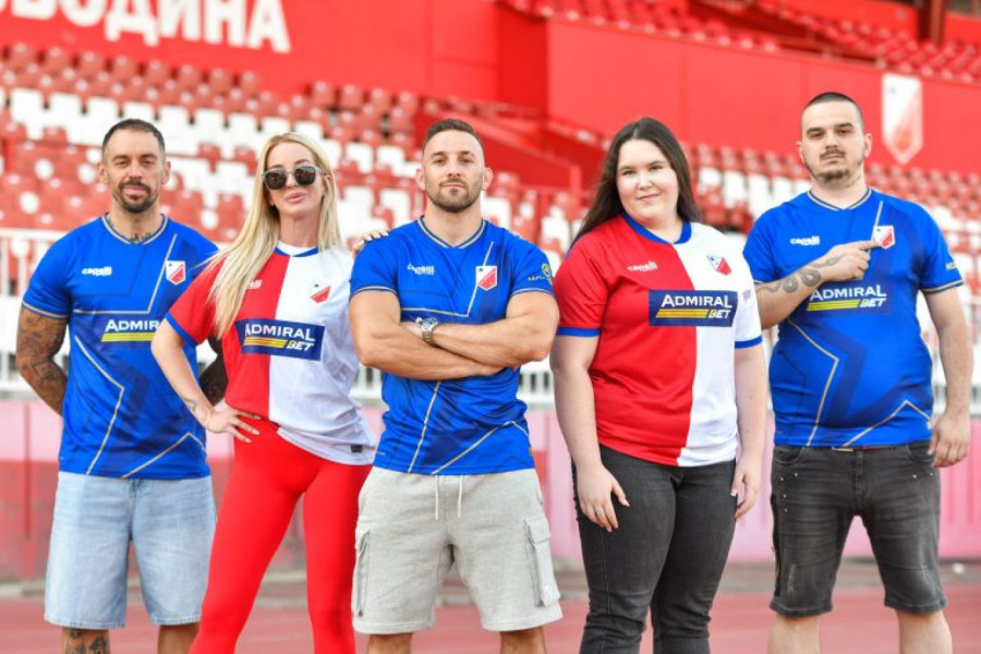 FK Vojvodina promovisala nove dresove u saradnji sa vernim navijačima (FOTO)
