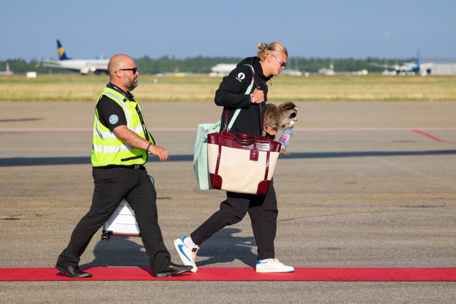 NIJE SAMO HALAND! Još jedan Norvežanin zabezeknuo planetu - evo u čemu je izašao pred kralja (FOTO)