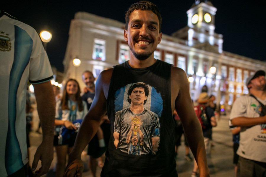 OGLASIO SE DIJEGO MARADONA: Argentinac poslao brutalnu poruku pred istorijski meč s Engleskom