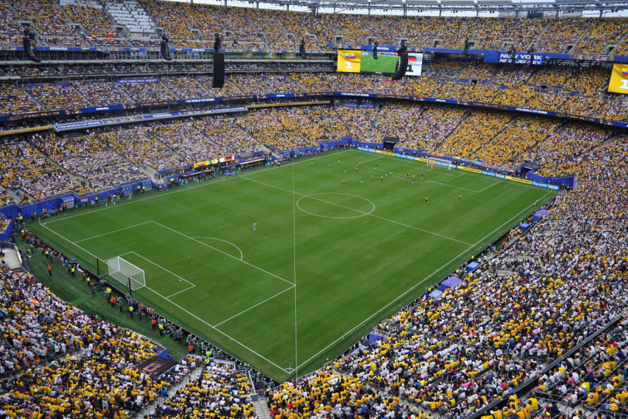 FIFA PRAVI PRESEDAN! Nećete verovati šta je sada smišljeno - MUNDIJAL VIŠE LIČI NA TAKMIČENJE U BEJZBOLU I AMERIČKOM FUDBALU! (FOTO)