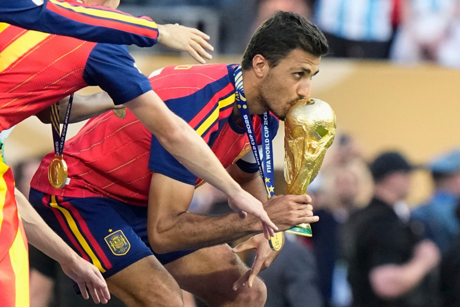 RODRI PRED TRANSFEROM ŽIVOTA! Čeka se odluka Mančester sitija, a "posebni" trlja ruke!
