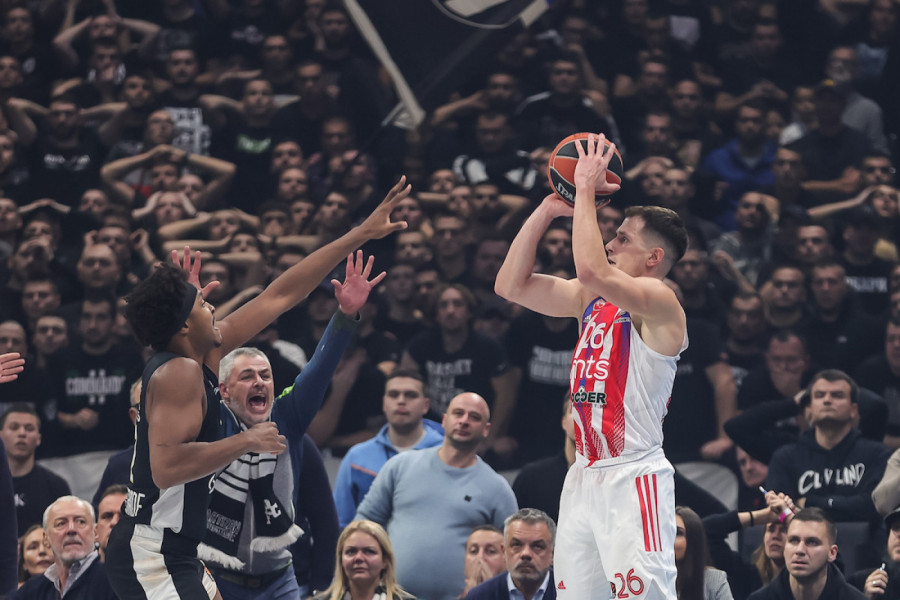 "TAD SAM NAVIJAO ZA PARTIZAN": Nedović se prisetio istorijske trojke u derbiju, pa šokirao košarkašku javnost!