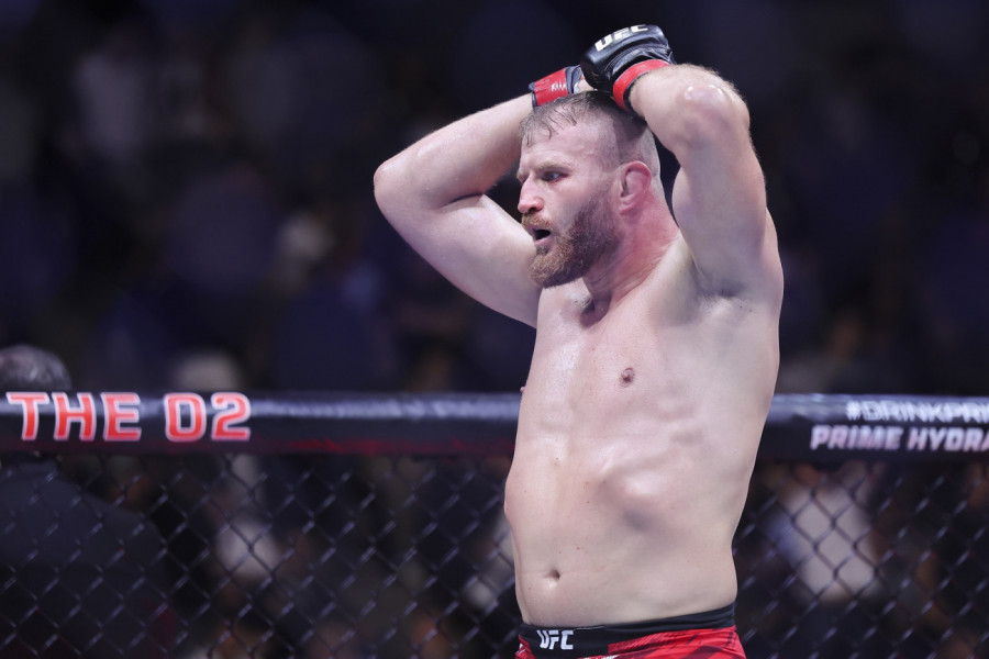 MRAČNA AMAJLIJA I VEČNA MLADOST! Neuništivi bivši šampion se bori na UFC Beograd - BIZARNI RITUAL JE ISPOŠTOVAO I OVAJ PUT!