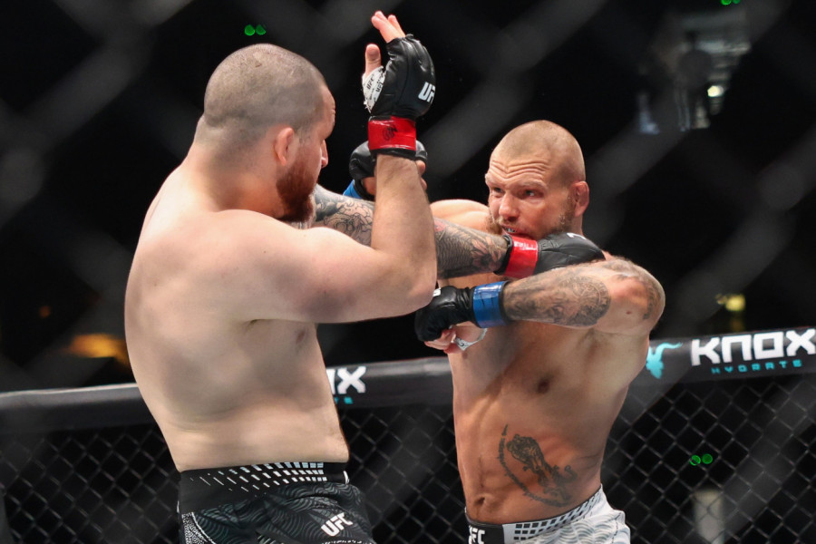 CELA AMERIKA PRIČA O TRANSPARENTU U SRBIJI! Donald Tramp u centru pažnje na UFC Beograd! (FOTO)