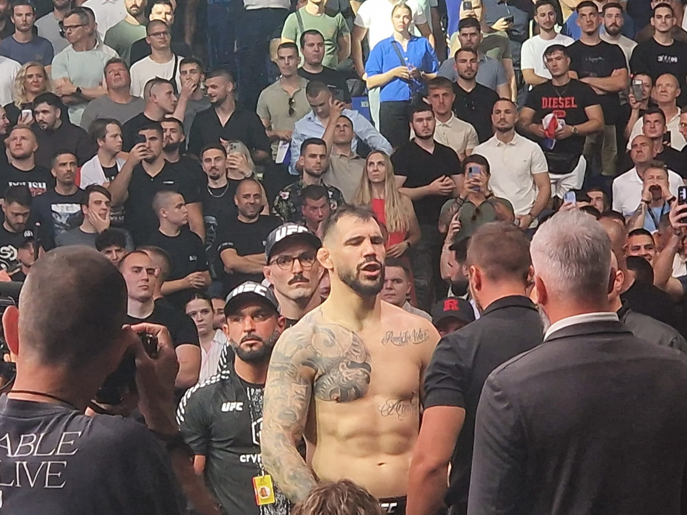 Aleksandar Rakić u suzama na konferenciji posle UFC Beograd