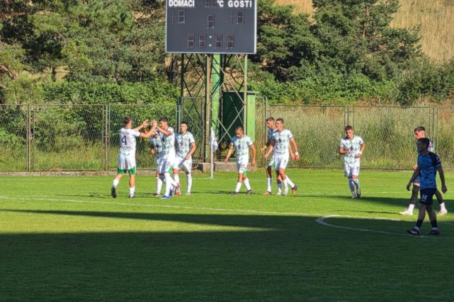 ZLATIBOR ULAŽE U INFRASTRUKTURU: Počeli radovi na pokrivanju tribine