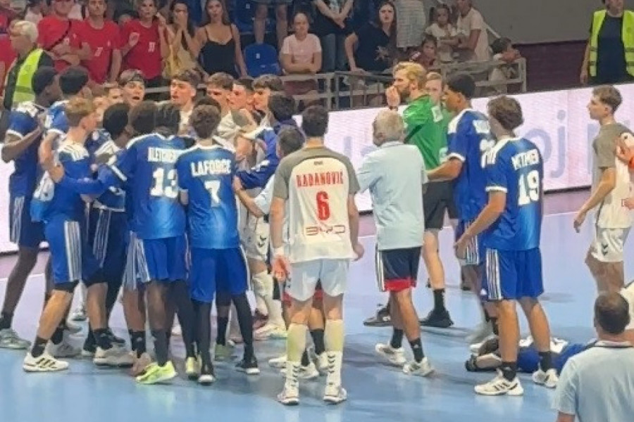 HAOS U FINIŠU! Sukob rukometaša Srbije i Francuske usred Beograda (VIDEO)